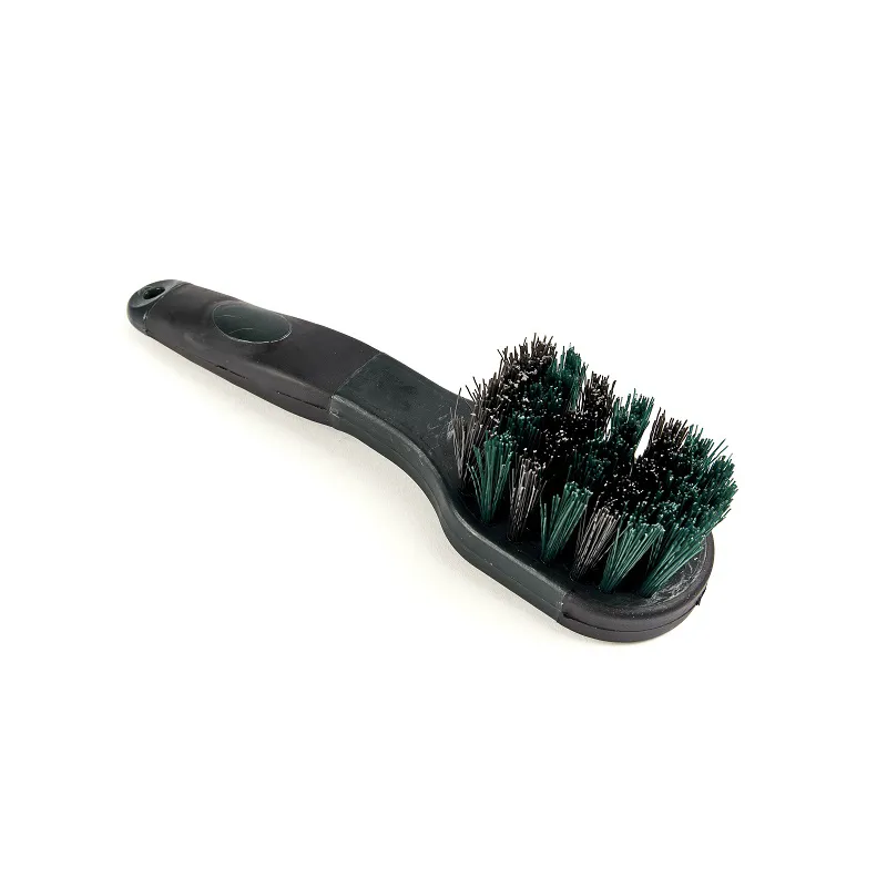 Shires EZI-GROOM Grip Bucket Brush in Forest-1